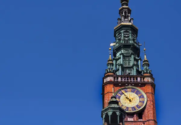 Clock tower of Gdansk town hall — Stock Photo, Image