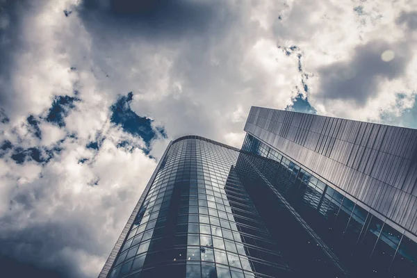 Office Building Agaonst Cloudy Sky Warsaw Poland — Stock Photo, Image