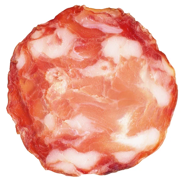 Tranche de salami de porc isolée sur fond blanc — Photo