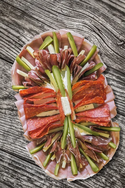 Appetizer Savory Dish Meze Set On Old Cracked Wooden Picnic Table — Stock Photo, Image