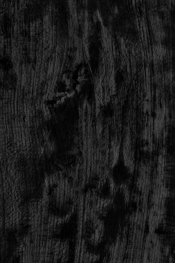 Eski düğümlü ahşap çürümüş kırık ağartılmış ve lekeli kömür siyah Grunge doku yıpranmış