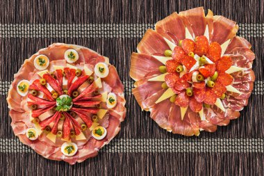 Meze lezzetli Meze sette parşömen masa Mat yemekleri