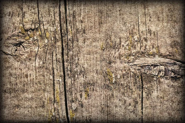 Старомохнатая сосновая доска витиеватой текстуры — стоковое фото