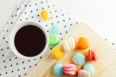 Siyah kahve renkli macaroons