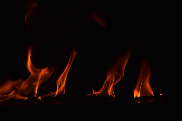 Φωτιά Φλόγες Μαύρο Φόντο — Φωτογραφία Αρχείου