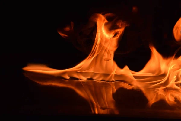 Résumé Flammes Feu Isolées Sur Fond Noir — Photo