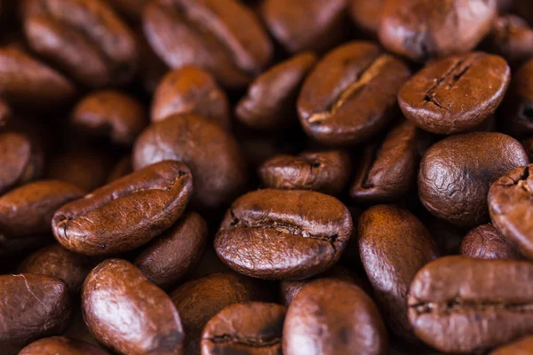 Rostade bruna kaffebönor — Stockfoto