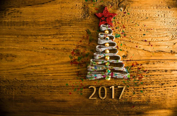 Árbol de Navidad y número 2017 —  Fotos de Stock