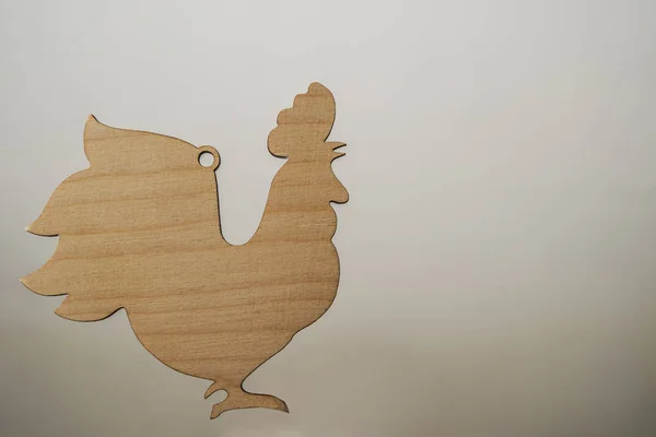 Gallo bianco in legno . — Foto Stock