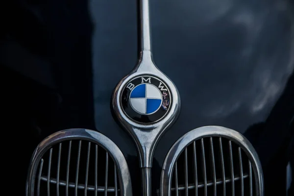 Emblema retro do carro de BMW — Fotografia de Stock