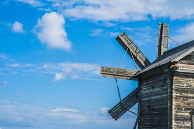 eski Rüzgar değirmeni  