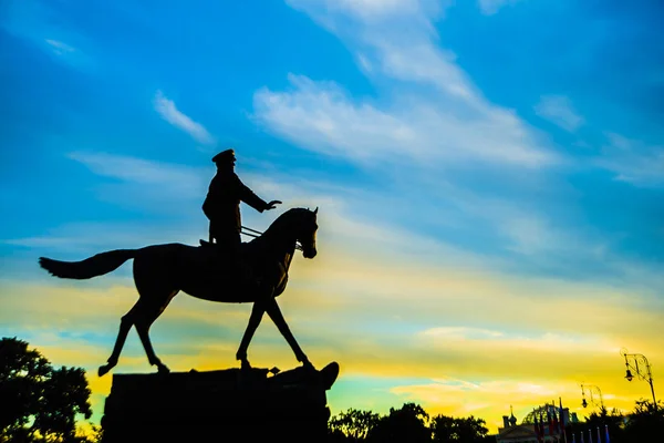 Monument to Marshal Georgy Zhukov — Stock Photo, Image