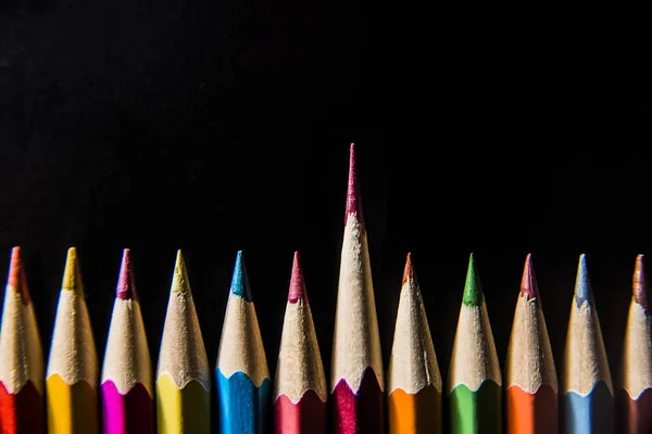 One  pencil standing out — Stock Photo, Image