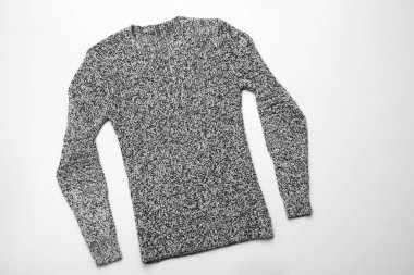 Hite ve siyah şık kazak