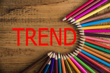 renkli kalemler kelime eğilim ile