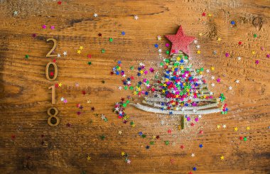  Kızıl Yıldız yukarıdaki ile Noel ağacı. 