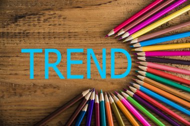 renkli kalemler kelime eğilim ile 