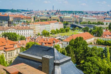 Panorama üzerinden Prag Saat Kulesi