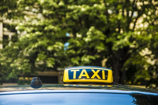 Sarı taksi işareti 