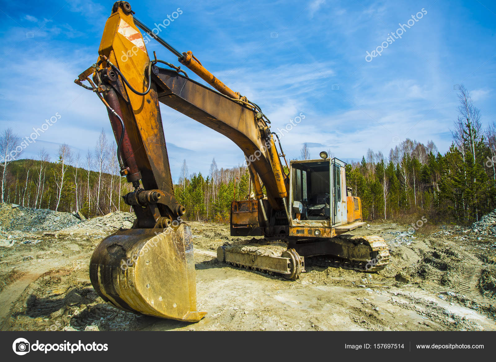 Abandoned Old Excavator Stock Photo Image By C Borjomi88 157697514
