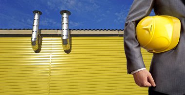  kask tutan mühendisi gövde 