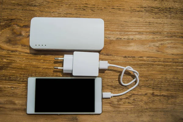 Beyaz modern smartphone