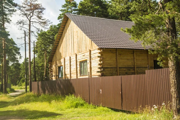 Houten eco huis — Stockfoto