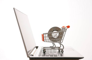 Kompakt disk arabası alışveriş