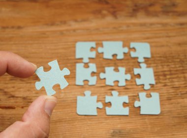 Parçalı bulmaca ile işadamı