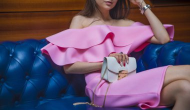 şık Kadın kılığında