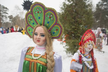 Kadın şeklinde korkuluk. Öznitelik Slav halk festivali - Maslenitsa. 
