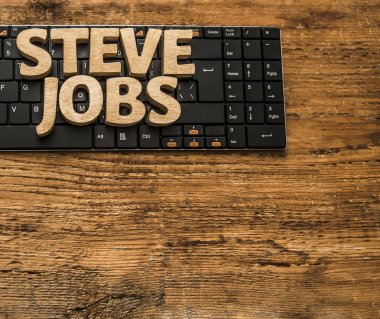 steve jobs - ahşap mektuplar yapılan. 