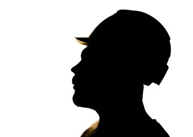 baret çalışan adam