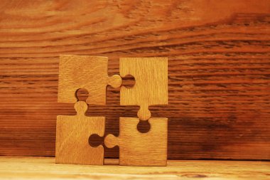 ahşap puzzle parçaları 