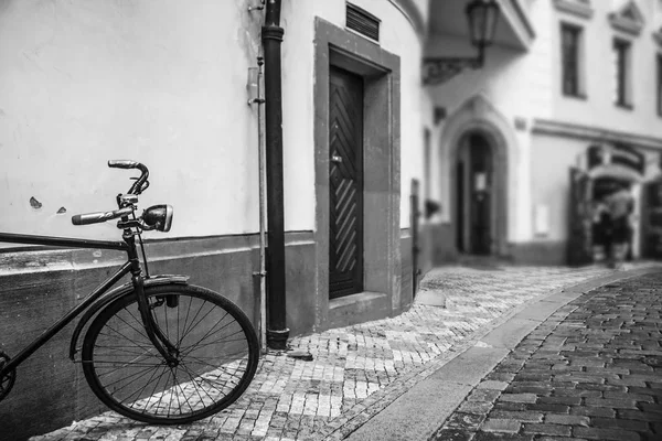 Vintage kerékpár, európai street — Stock Fotó