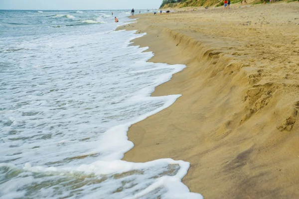 O Mar Báltico e a praia arenosa — Fotografia de Stock