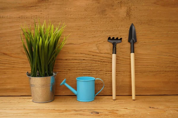 Çatal, kürek, komisyon 