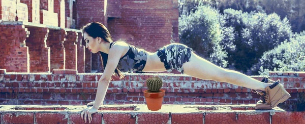 cinsel kadın şınav 