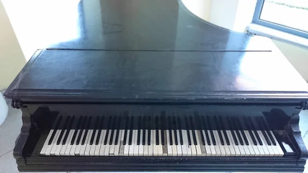 Вінтажні ключі піаніно — стокове фото