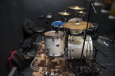  bateri seti. canlı müzik arka plan