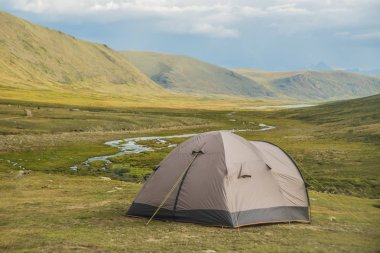 Turist çadır ile manzara 