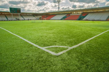 çim futbol Stadı üzerinde