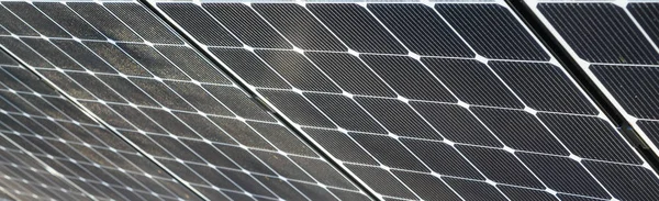 太阳能光伏电站 太阳能电池板在各种场景中排列 — 图库照片