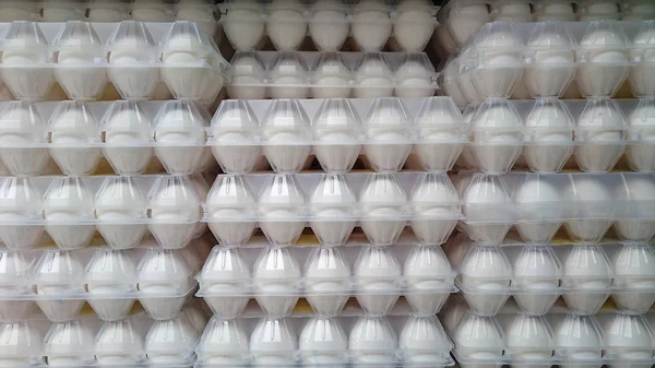 Εικόνα Του Αυγού Παλέτες Στο Φορτηγό Κιβωτιο Πλαστικο Φρέσκα Αυγά — Φωτογραφία Αρχείου