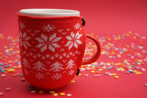 Чашка Горячего Кофе Чая Столе Красном Фоне Уютная Праздничная Красная — стоковое фото