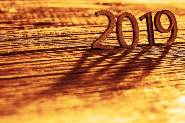 Feliz Año Nuevo 2019 Tarjeta Número Madera Sobre Fondo Tabla — Foto de Stock