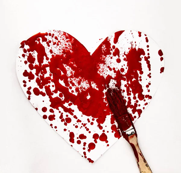 Coração Com Pinceladas Grunge Textura Angustiada Símbolo Amor Pintado Cartão — Fotografia de Stock