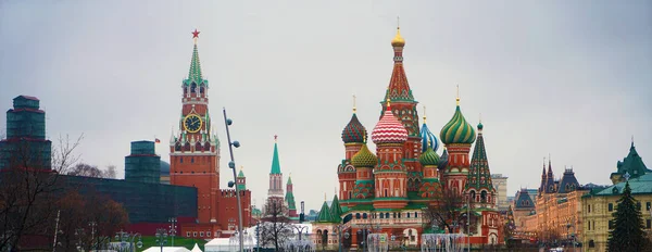 Moscow Rússia Dezembro 2017 Moscovo Kremlin Chuva Kremlin Praça Vermelha — Fotografia de Stock