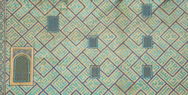 Semerkand, Özbekistan - 13 Ekim 2016: Şah-ı-Zinda memorial kompleksi Necropolis'e Semerkand, Özbekistan. UNESCO Dünya Heritage.Tourists Şah-ı-Zinda Memorial kompleksi