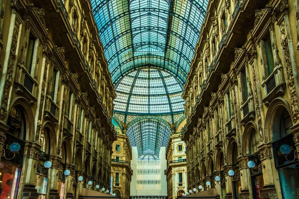 Milan Italie Juin 2014 Galerie Vittorio Emanuele Sur Place Piazza — Photo